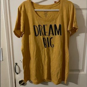 Tshirt mustard color size 2